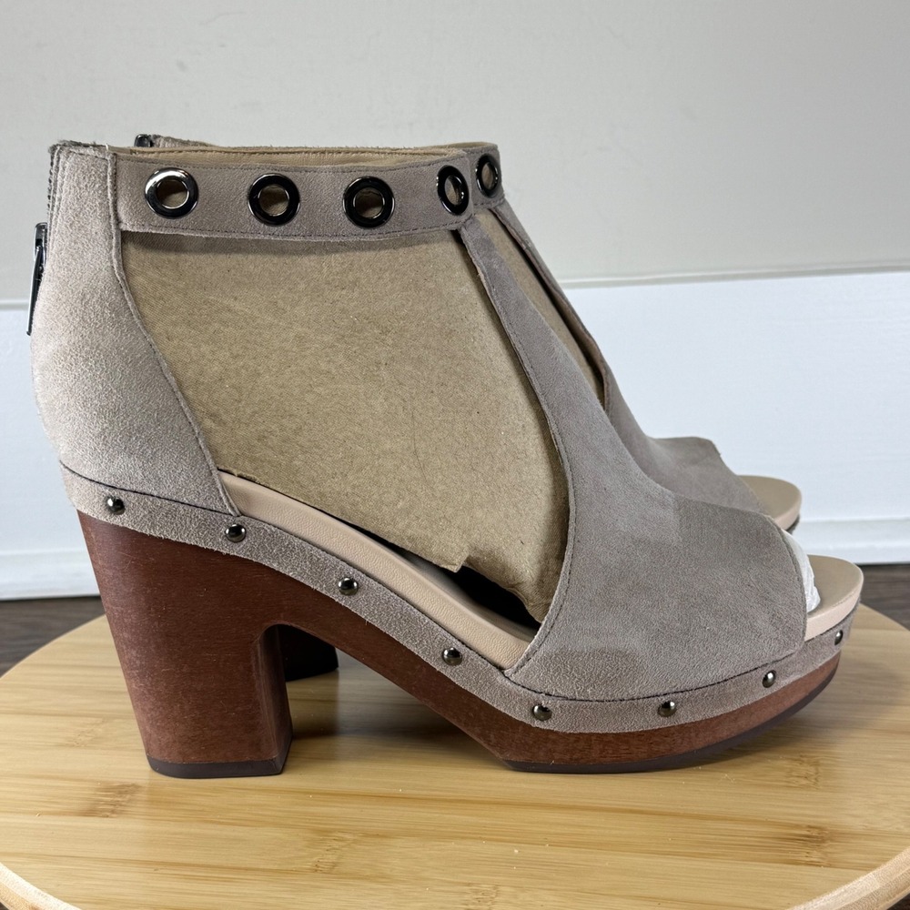 Jambu‎ Sheila Sandal Women 10 Taupe Suede Grommet Stud Block Heel Bootie